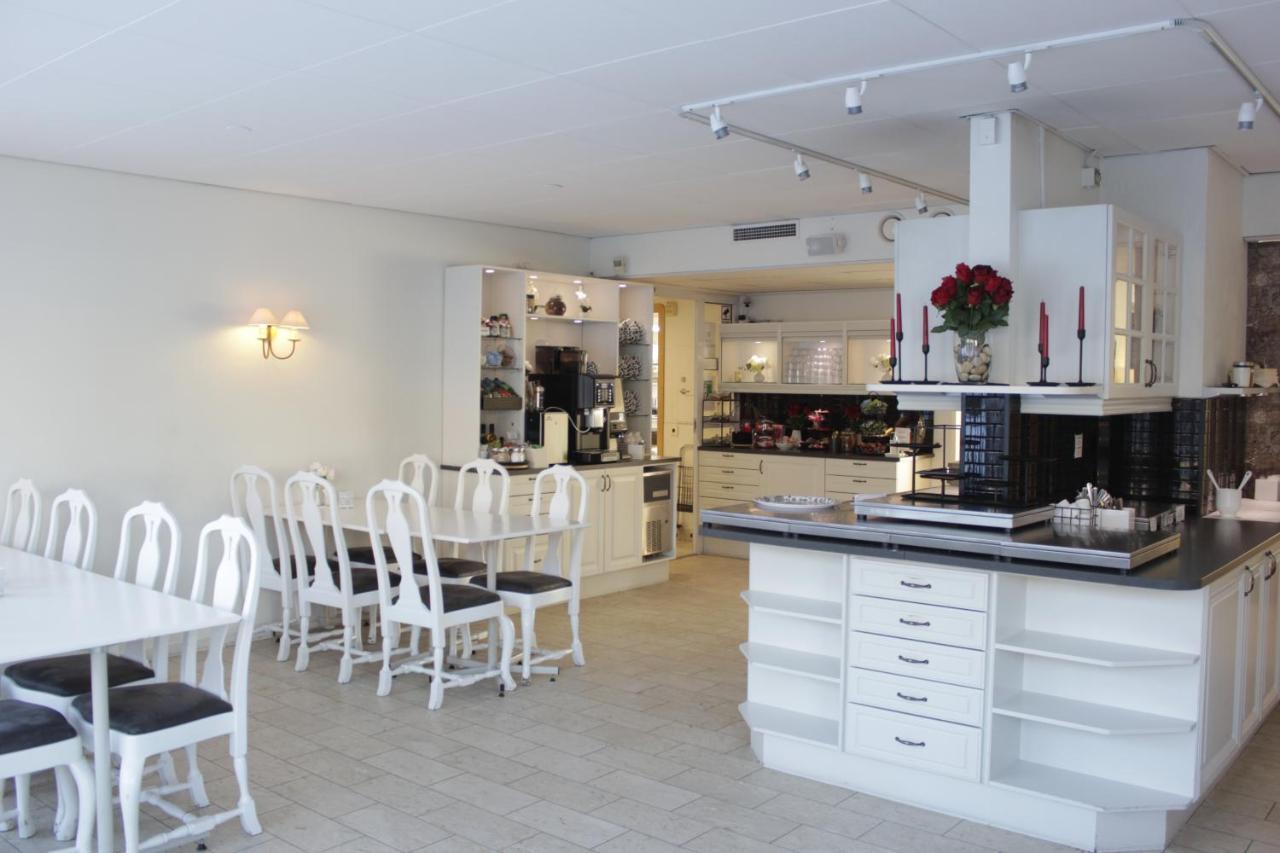 Hotel Moelndals Bro Екстер'єр фото