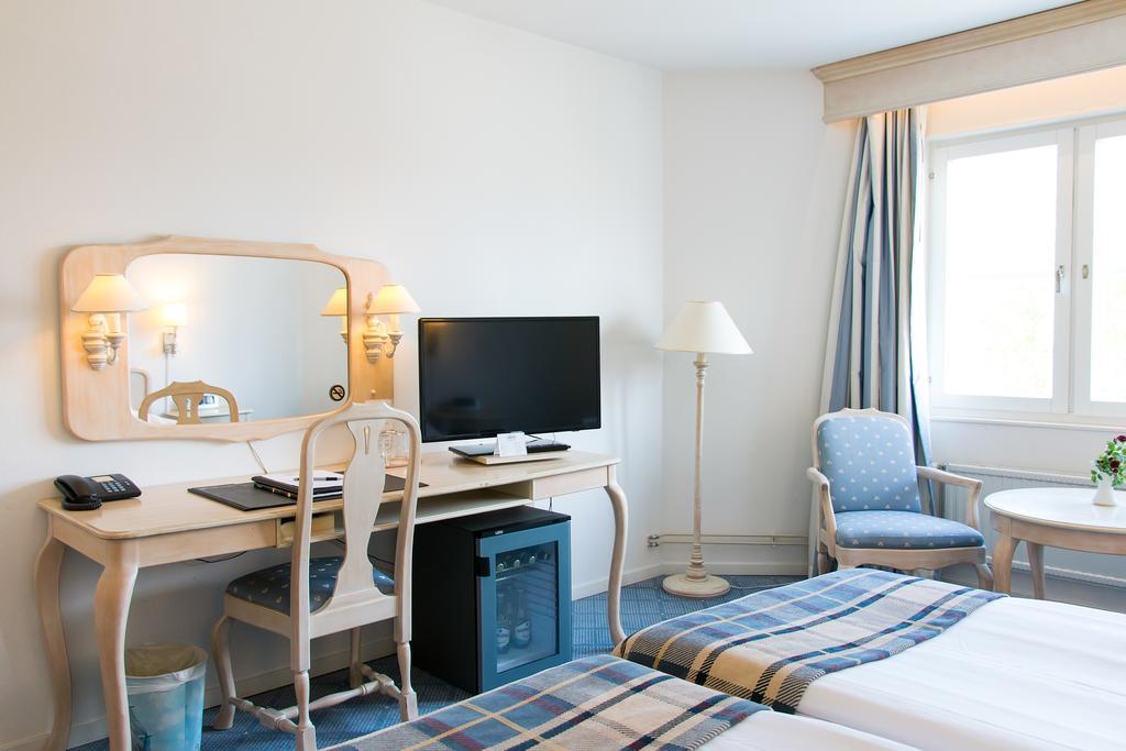 Hotel Moelndals Bro Екстер'єр фото