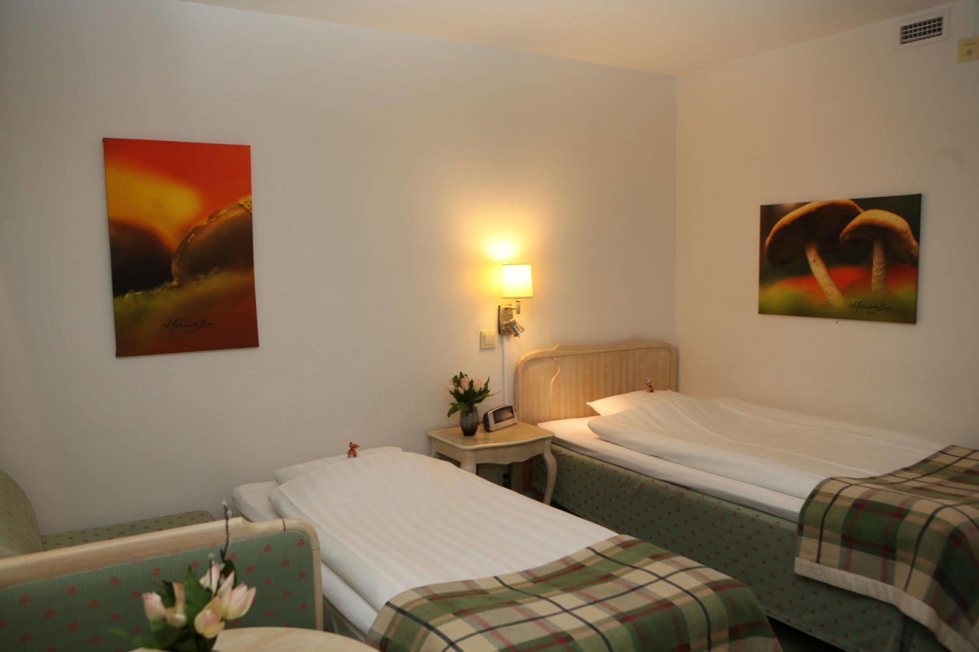 Hotel Moelndals Bro Екстер'єр фото